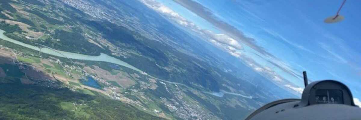 Flugwegposition um 13:06:04: Aufgenommen in der Nähe von Ferlach, Österreich in 2244 Meter